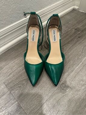 Steve Madden Green Heels